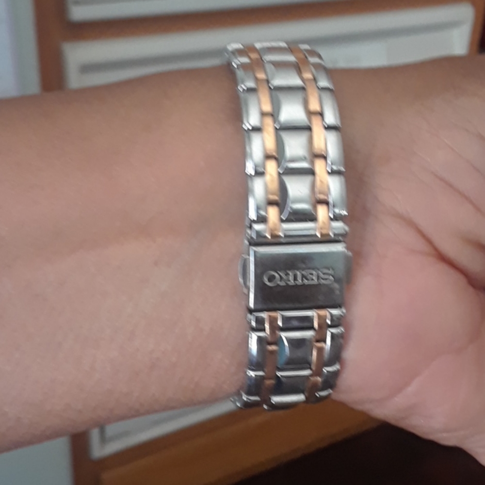 Seiko Solar Chronograph women's watch - Picture 10 of 12
